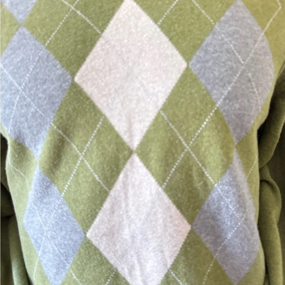 Banana Republic collegiate neck
